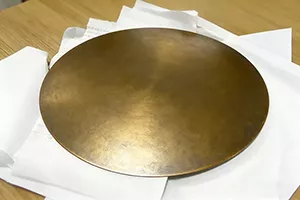 Disco circular de aluminio y bronce
