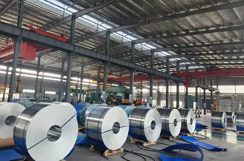 Rolos Jumbo de Papel Alumínio