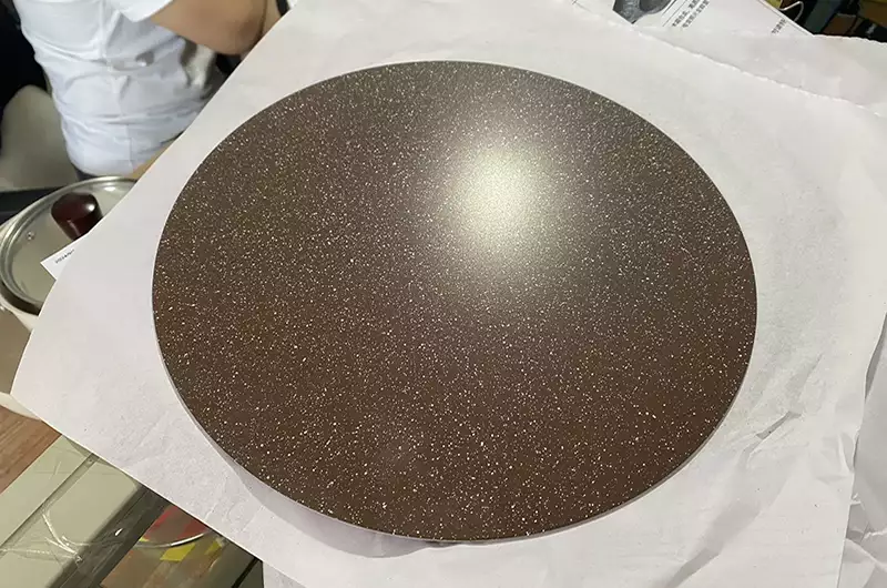 Non-stick aluminum circle
