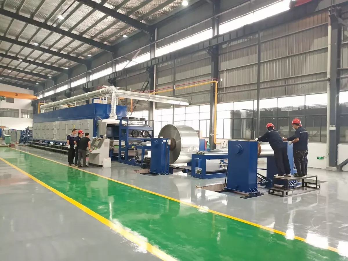 Línea de producción de papel de aluminio en Haomei Aluminum