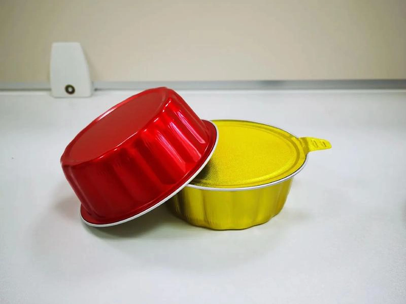 Color-coated aluminum peel-off end with a pull tab for retortable packaging
