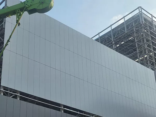 Anodized aluminum coil for industrial building cladding
